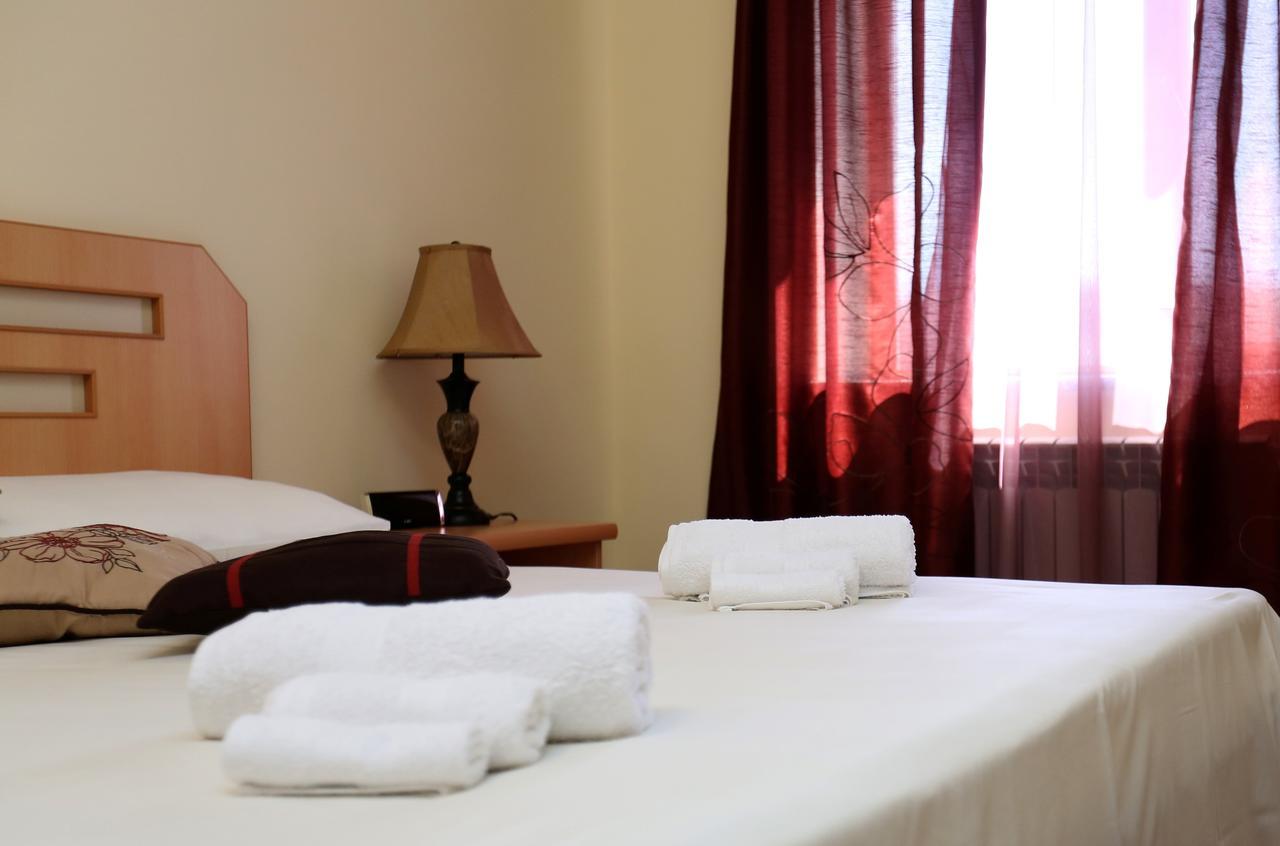 Amrots Hotel Vaykʼ Dış mekan fotoğraf